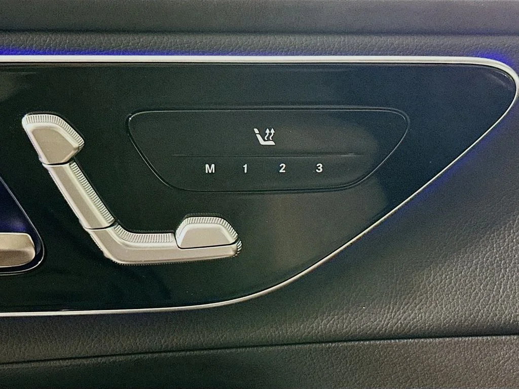 Used 2023 Blue Mercedes-Benz GLC 300 image 18
