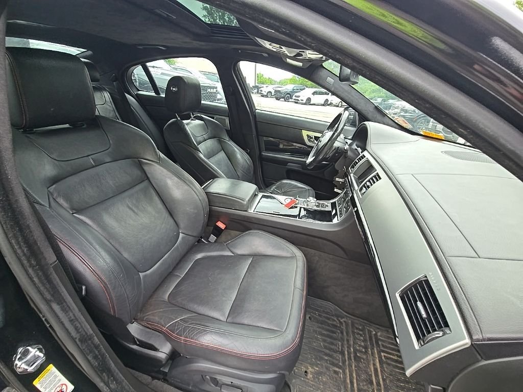 Used 2015  Jaguar 3.0 Sport image 18
