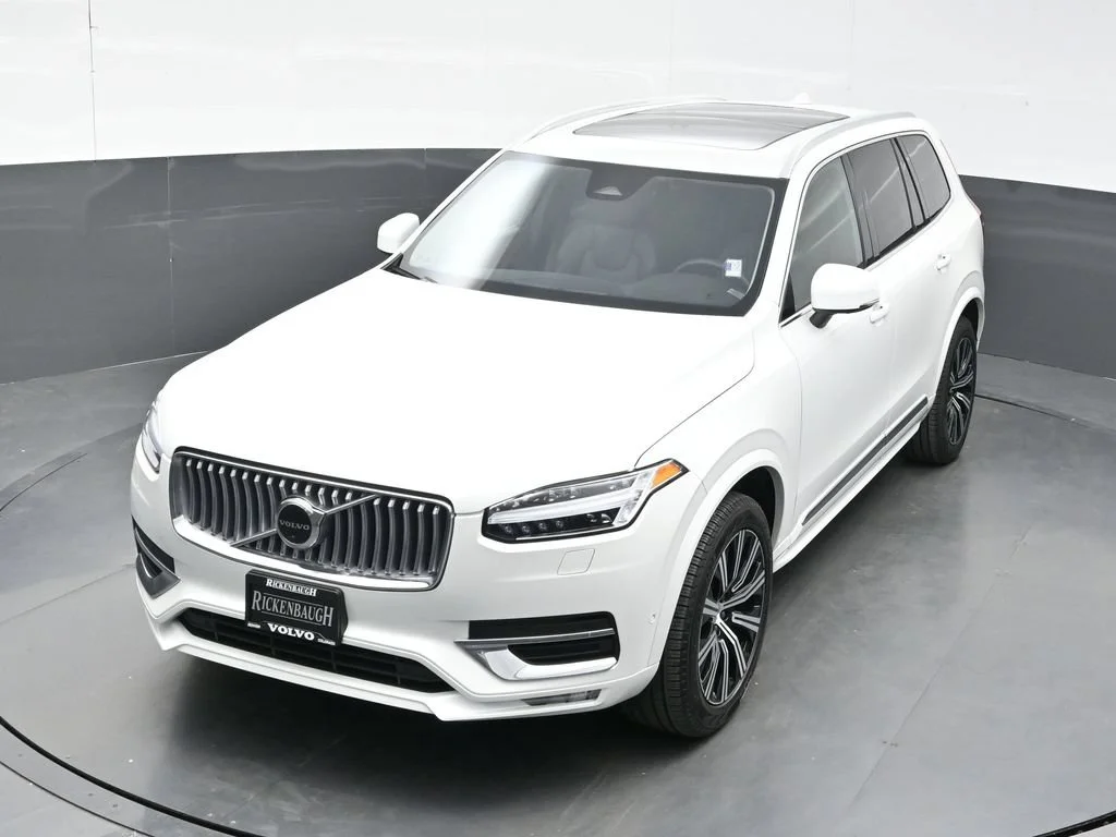 Certified Used 2023 Crystal White Volvo Plus image 35