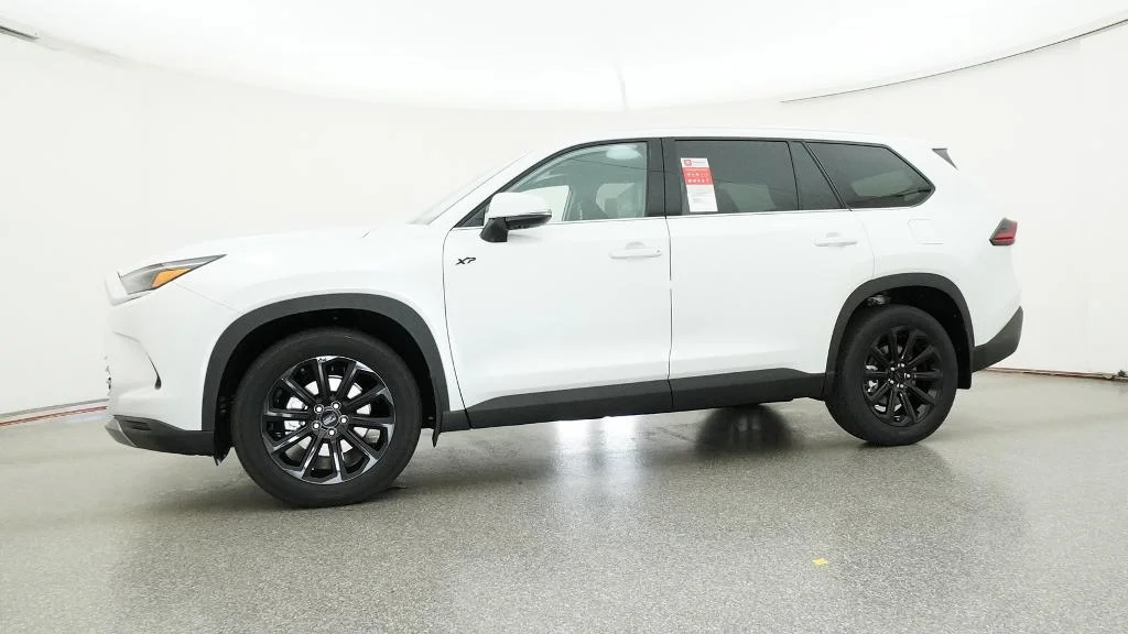 New 2026 Wind Chill Pearl Toyota Limited image 4