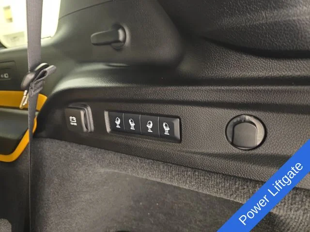 Used 2026 Bright White Clearcoat Jeep Summit image 17