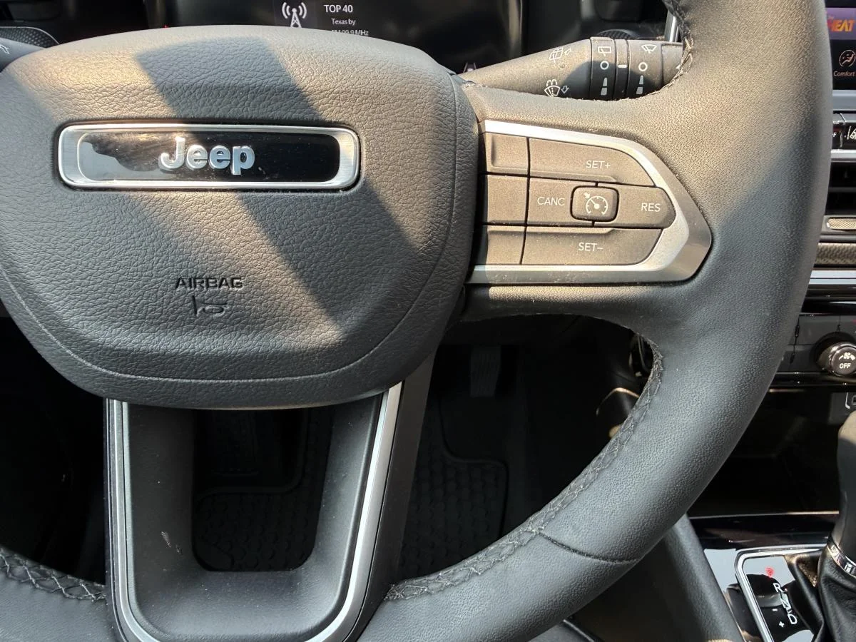 Used 2025 Black Jeep High Altitude image 30