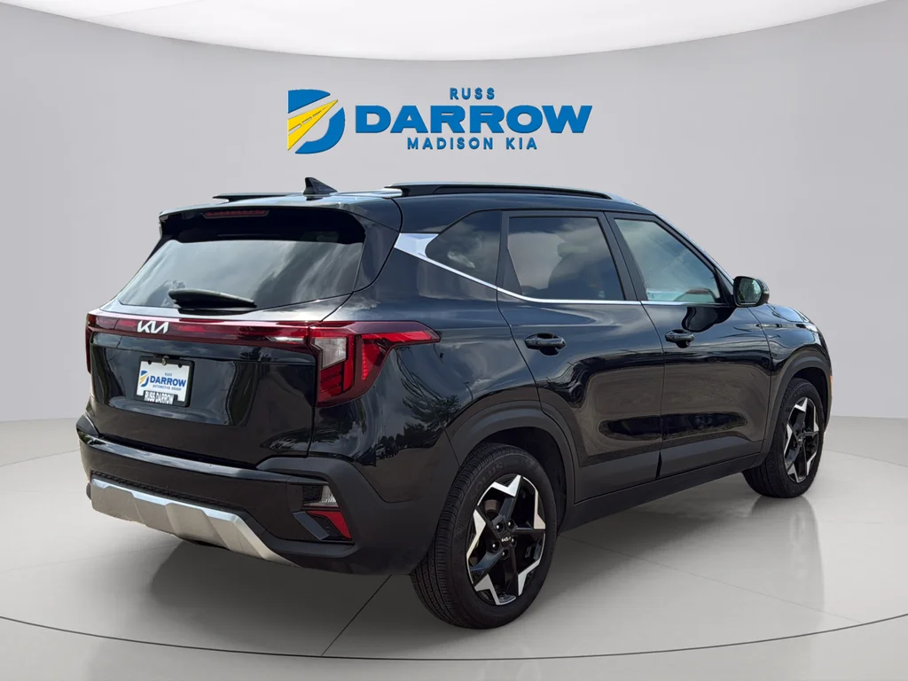 Used 2025 Fusion Black Kia EX image 5