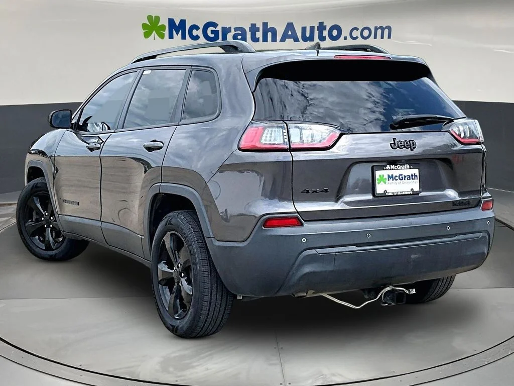 Used 2020 Gray Jeep Latitude Plus image 5