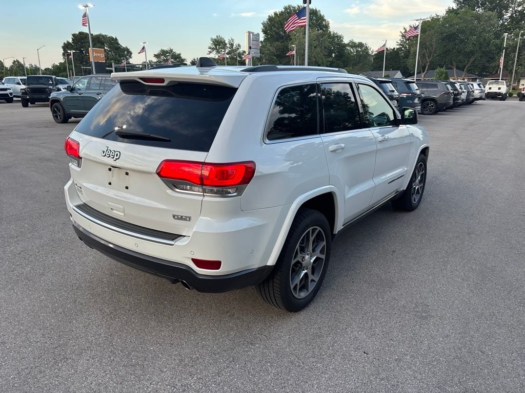 Used 2018 White Jeep Limited image 5