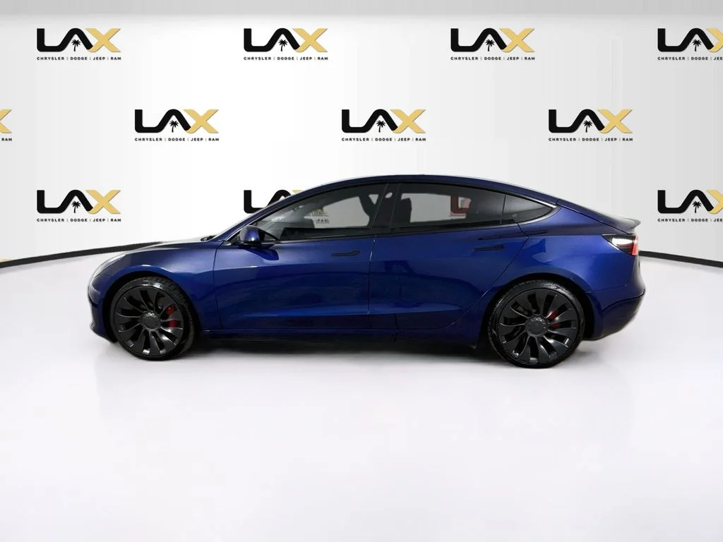 Used 2022 Blue Tesla Performance image 4