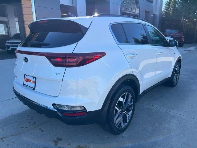 Used 2021 White Kia EX image 3