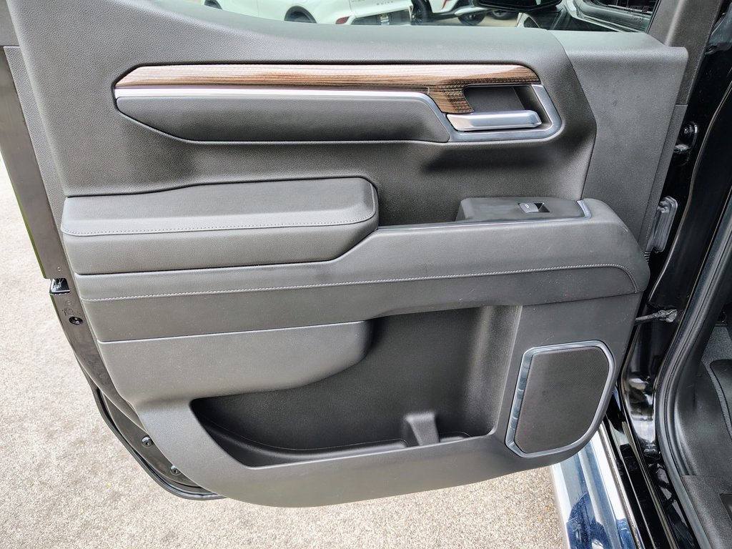 2023 Chevrolet Silverado 1500 LT - Photo 43