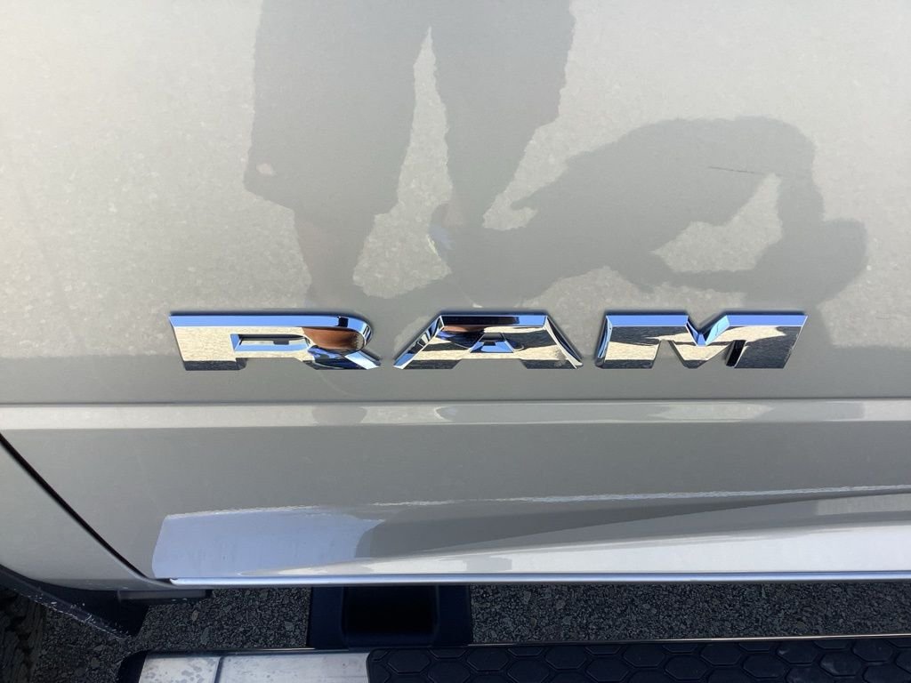New 2026 Silver-Zynith Exterior Paint RAM Big Horn image 14