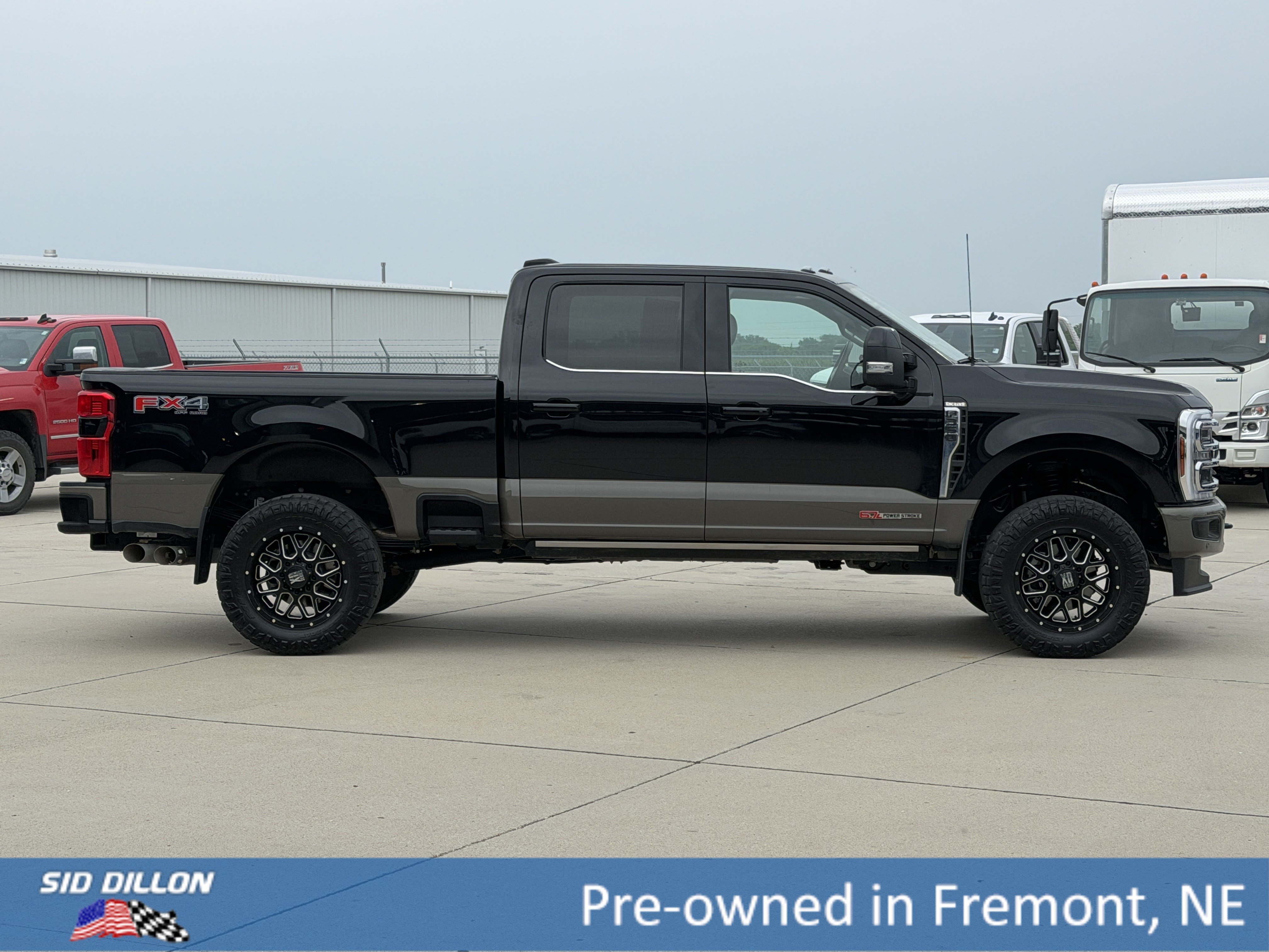 Used 2026 Agate Black Metallic Ford King Ranch image 3