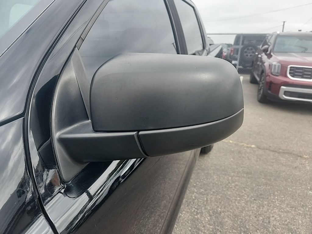 Used 2019 Black Ford XLT image 7
