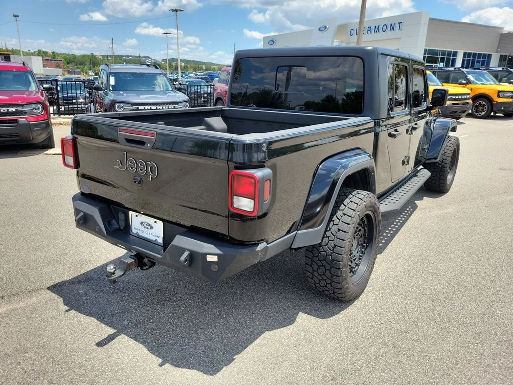 Used 2021 Black Clearcoat Jeep Overland image 5
