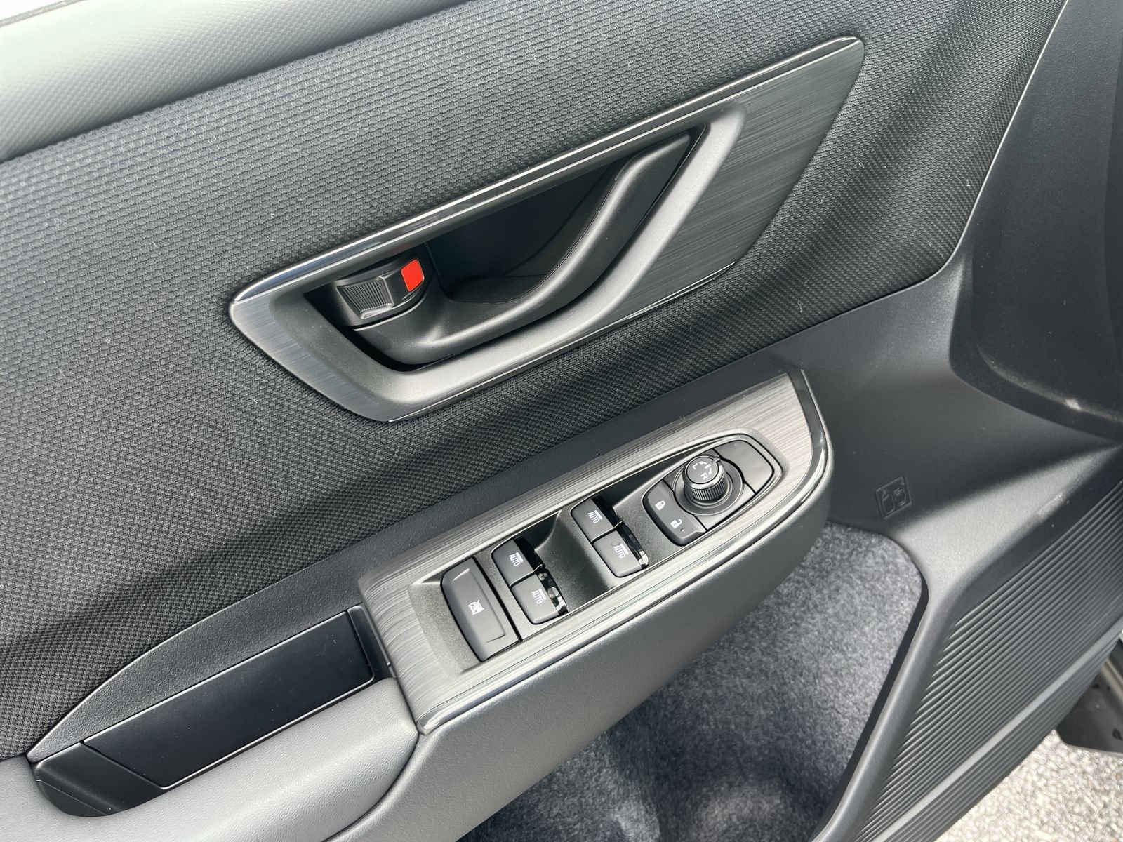 New 2026 ICE SILVER METALLIC Subaru Premium image 17