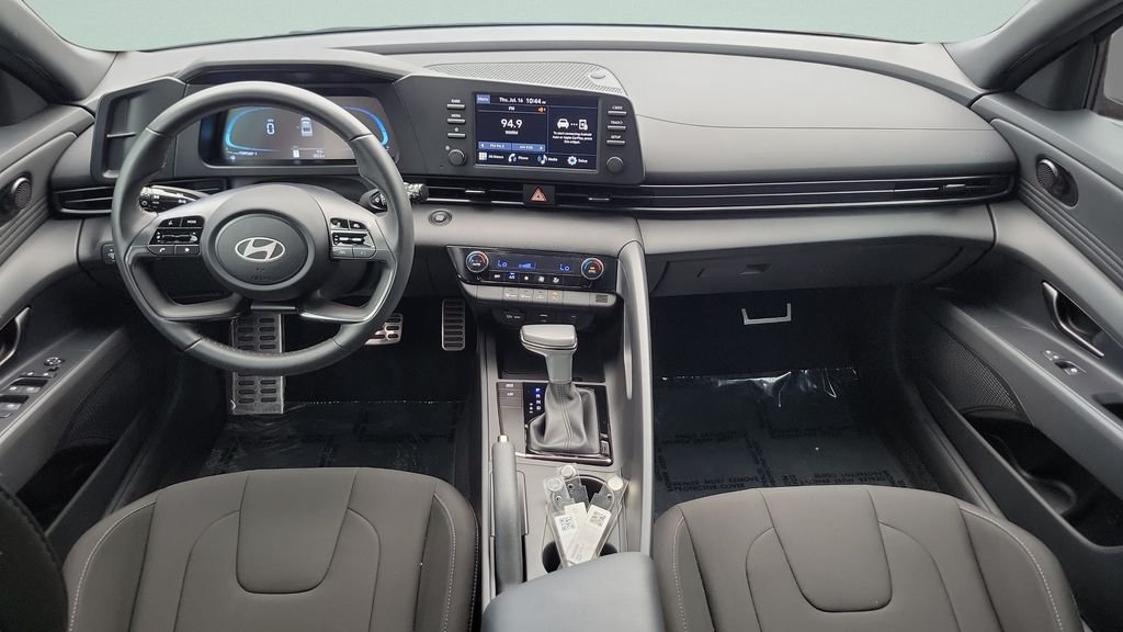 2025 Hyundai Elantra SEL - Photo 10