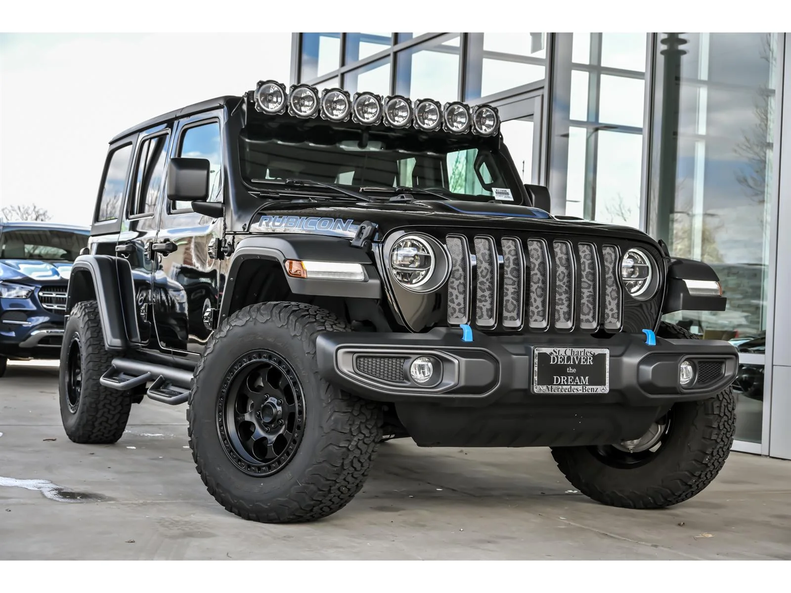 2022 Jeep Wrangler Rubicon 4XE's photo