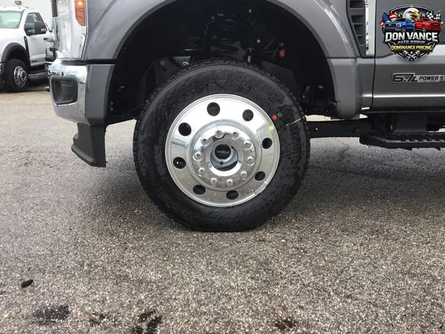 New 2026 Carbonized Gray Metallic Ford F-450® XLT image 25