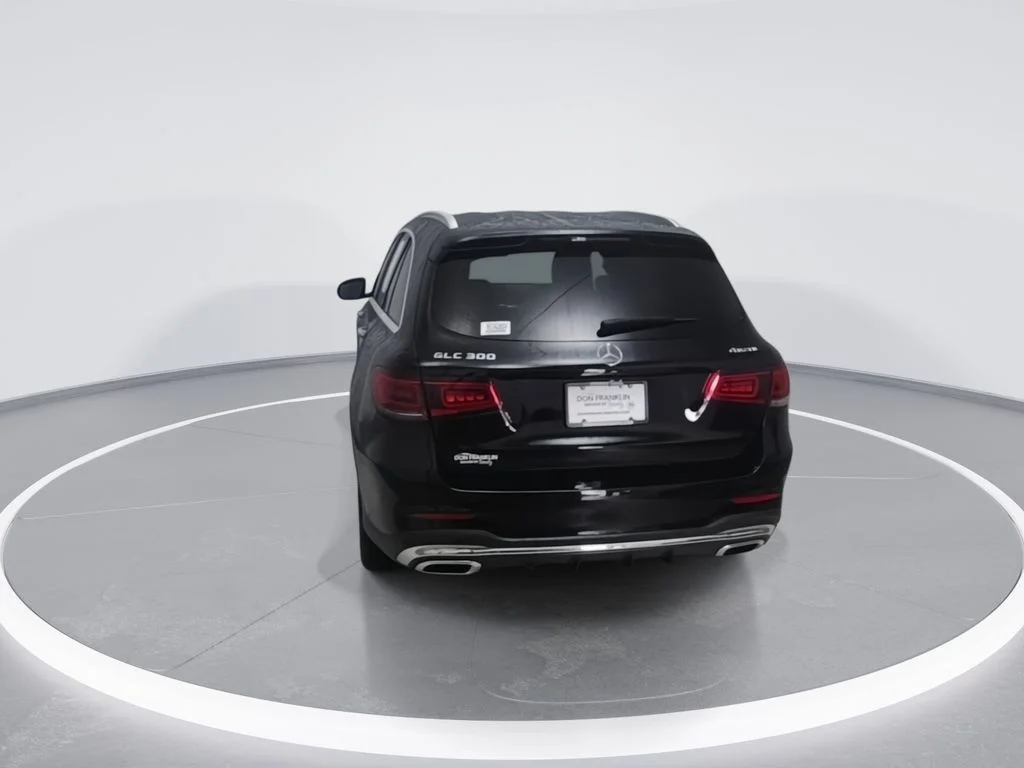Used 2022 Black Mercedes-Benz GLC 300 image 7