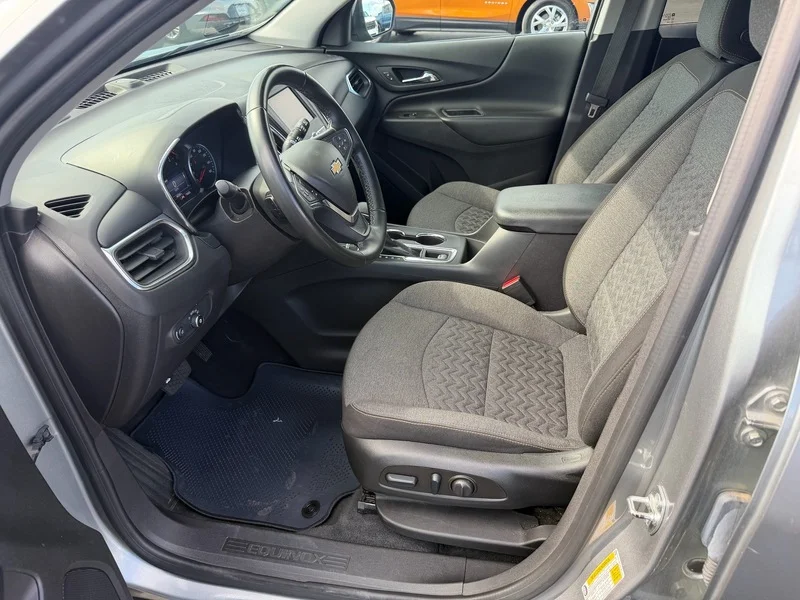 Used 2024 Sterling Gray Metallic Chevrolet LT image 15