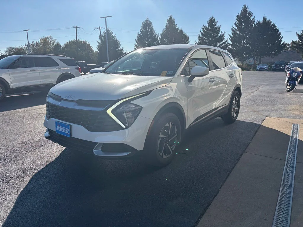 Certified Used 2023 White Kia LX image 10