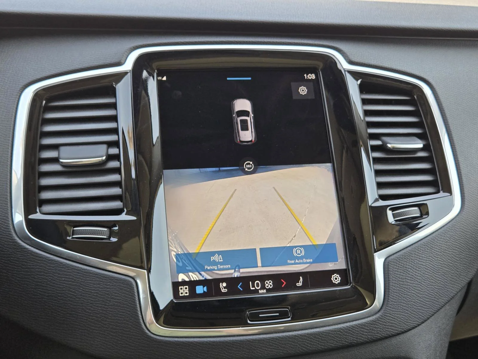 Used 2023 Platinum Gray Metallic Volvo Plus image 21