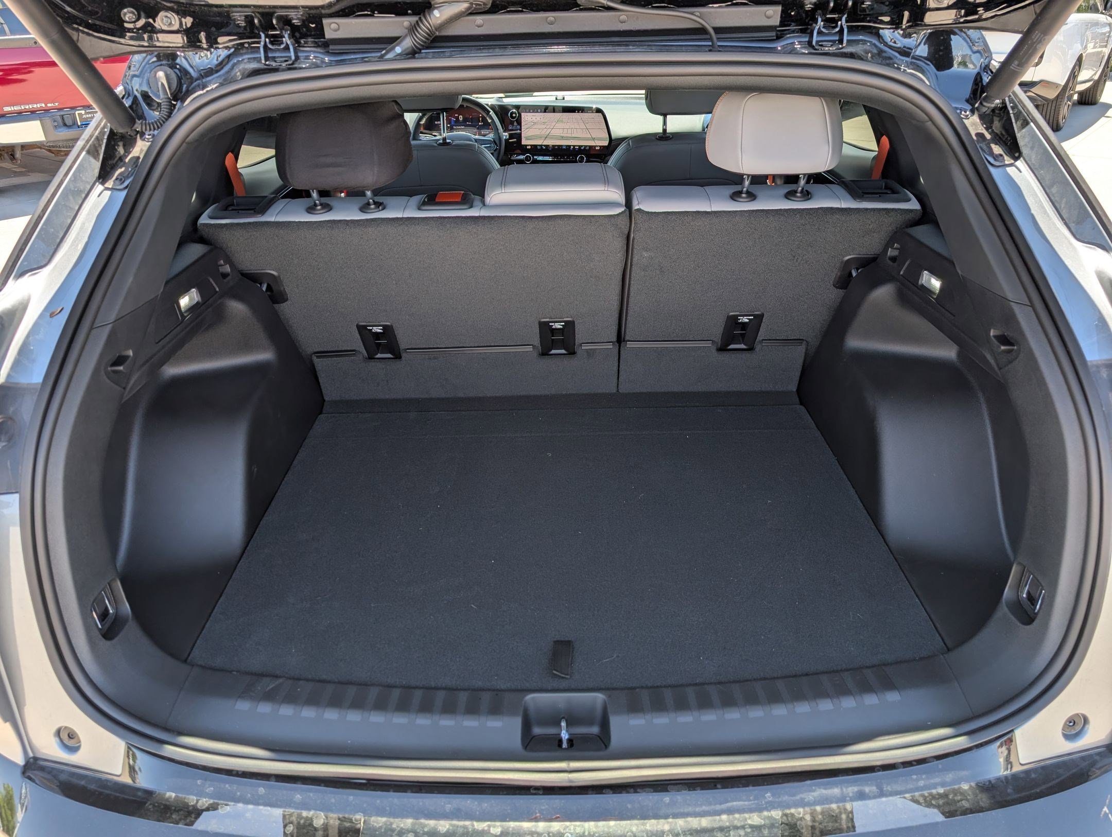 2025 Chevrolet Blazer EV SS - Photo 31