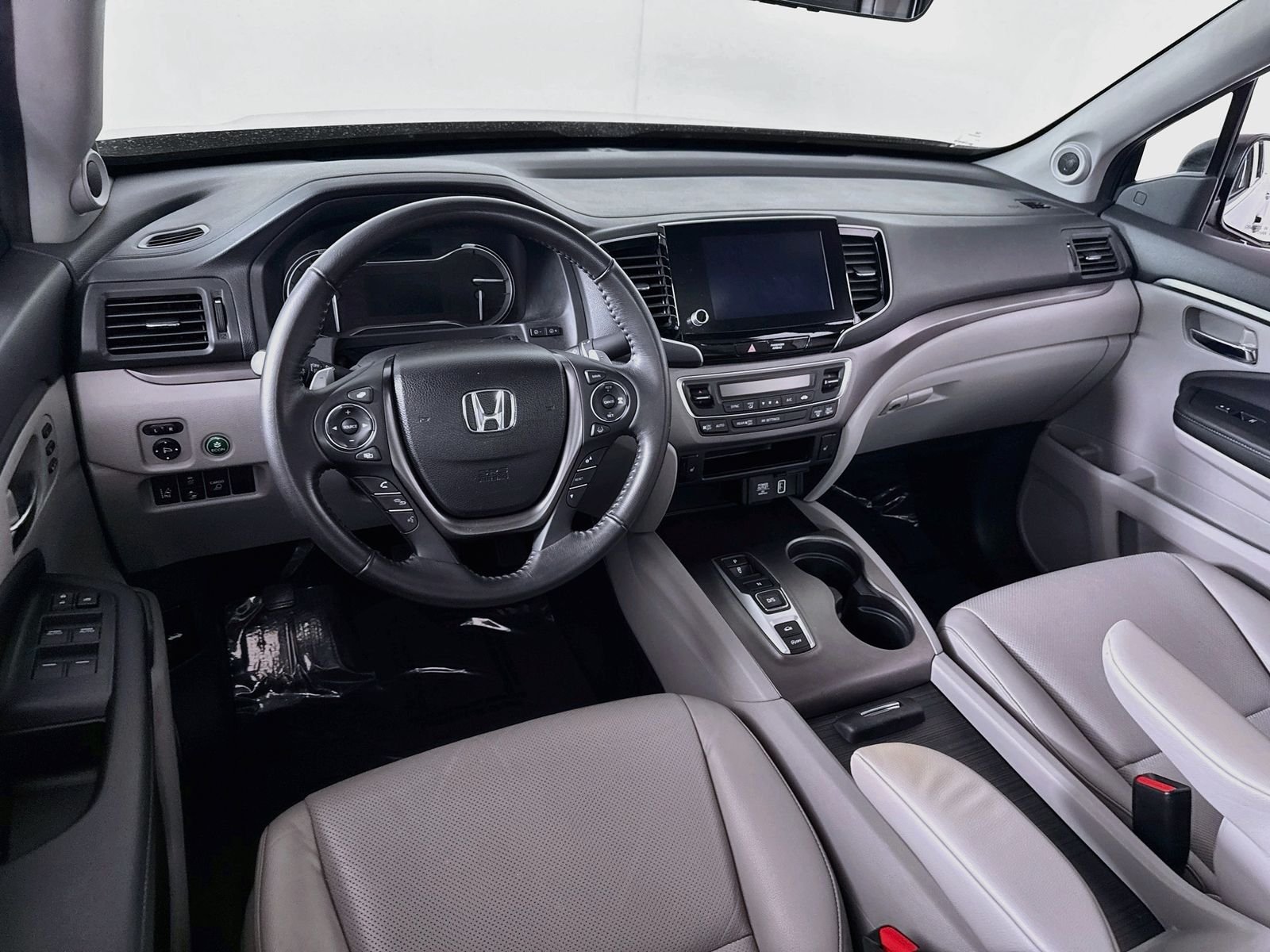 Used 2023 Modern Steel Metallic Honda RTL image 19