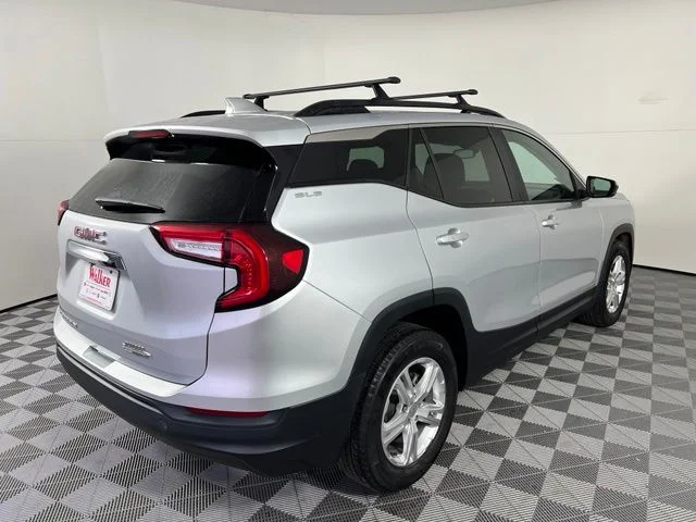 2022 GMC Terrain SLE - Photo 7