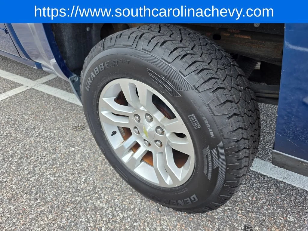 Used 2015 DEEP OCEAN BLUE METALLIC Chevrolet LT image 29
