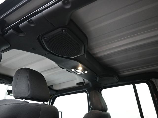 Used 2023 Black Jeep Mojave image 16