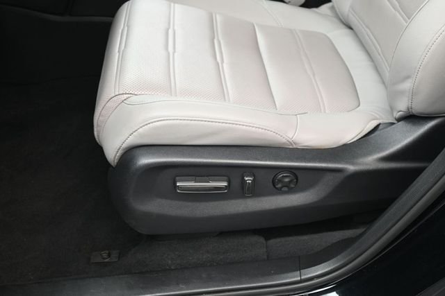 2022 Honda CR-V Touring - Photo 14