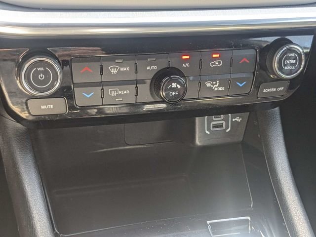 Certified Used 2024 White Jeep Limited image 22