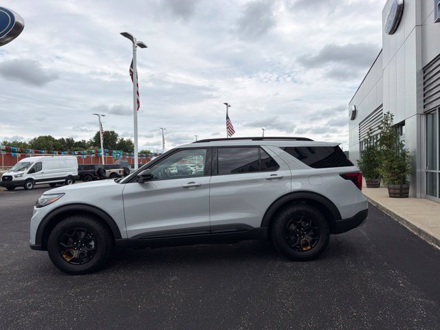 New 2027 Avalanche Gray Ford Tremor image 25