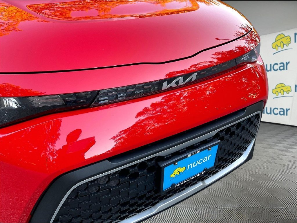 Used 2023 Red Kia LX image 29