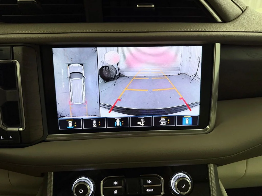 Used 2021 White Frost GMC Denali image 16