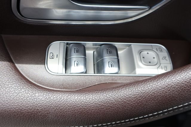 Used 2022  Mercedes-Benz GLS 450 image 14