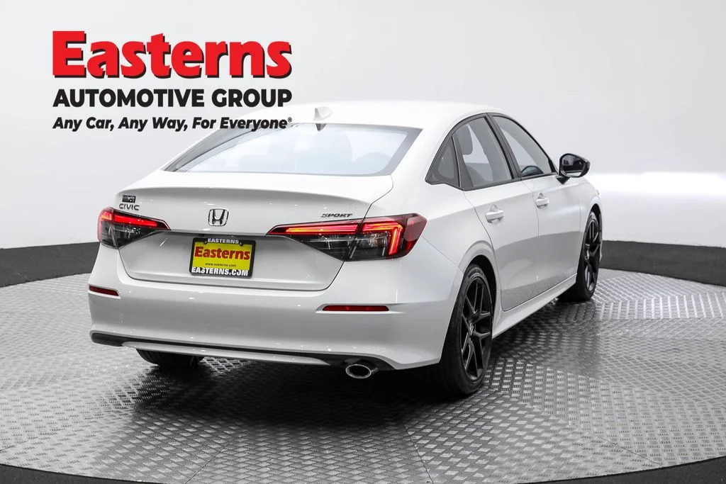 Used 2025 White Honda Sport image 5