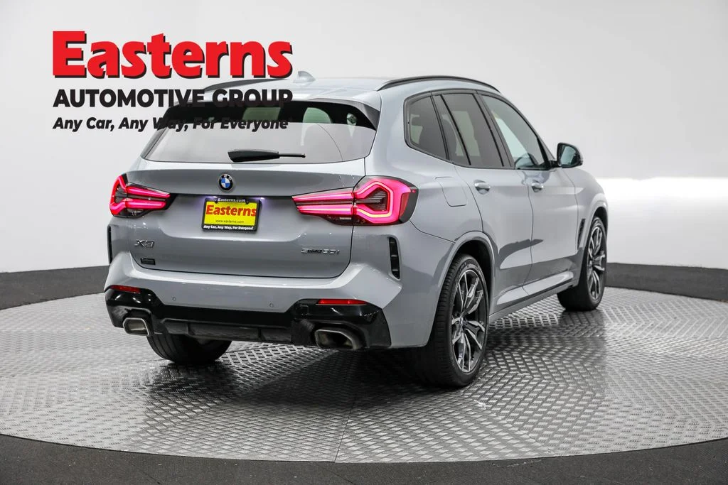 Used 2022 Gray BMW sDrive30i image 5