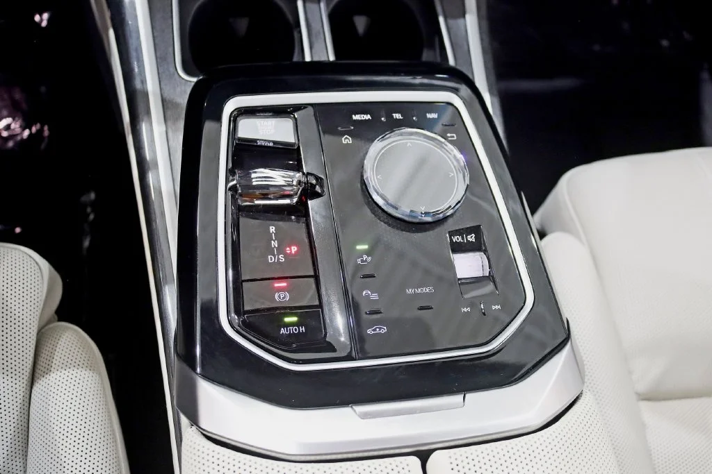 Used 2023 Blue BMW 760i xDrive image 28