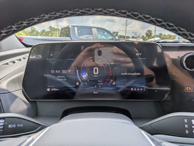 New 2027 Summit White Chevrolet LT image 29
