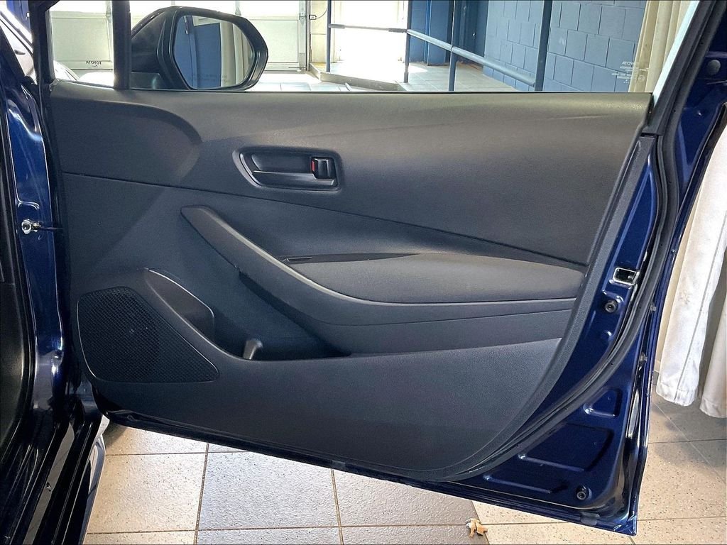 Used 2022 Blue Toyota LE image 12