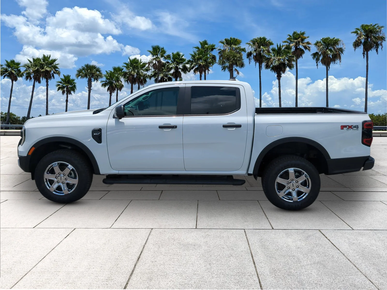 New 2026 Oxford White Ford XLT image 4