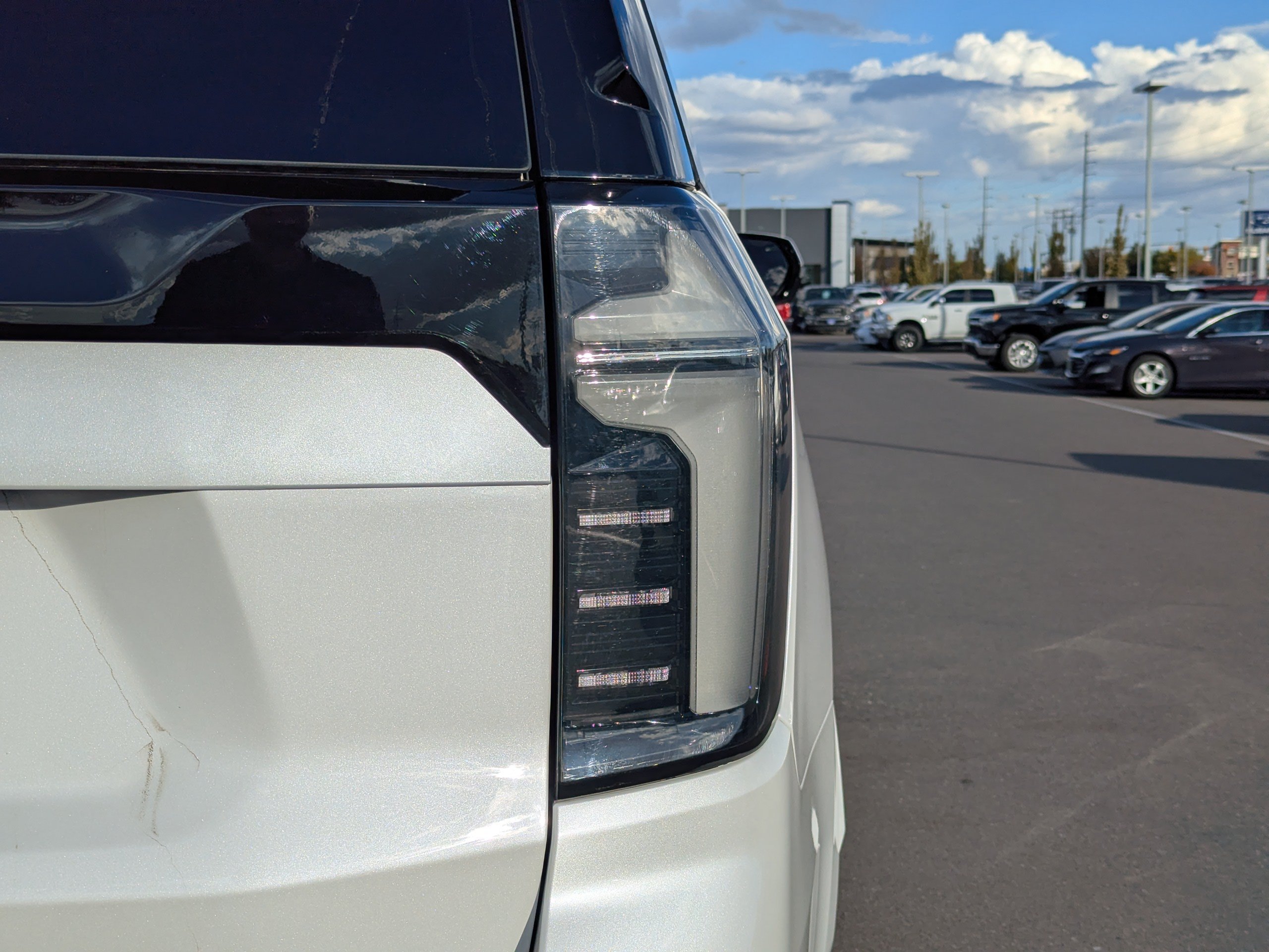 2025 Chevrolet Suburban Z71 - Photo 52