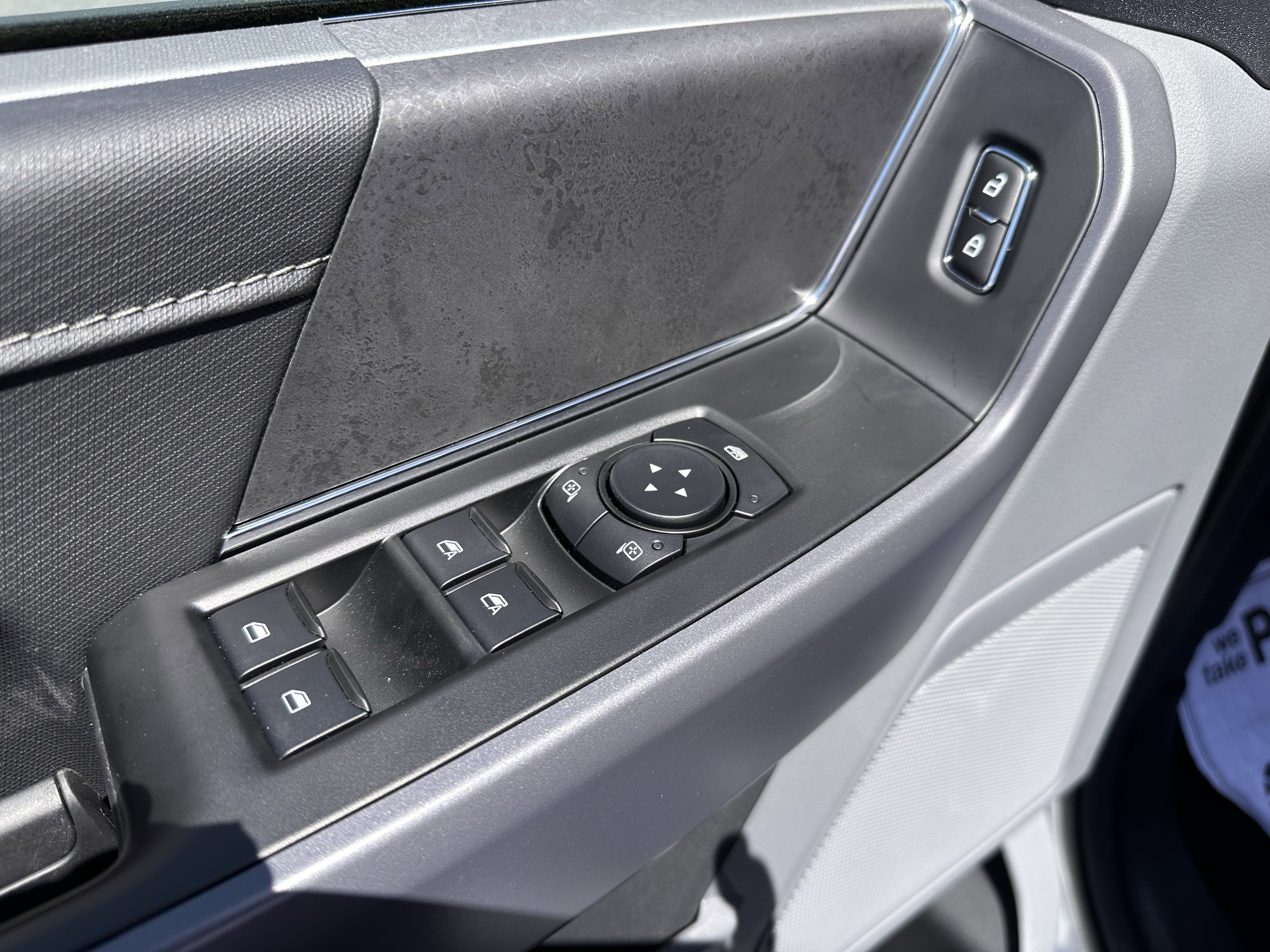 New 2026 Oxford White Ford XLT image 18