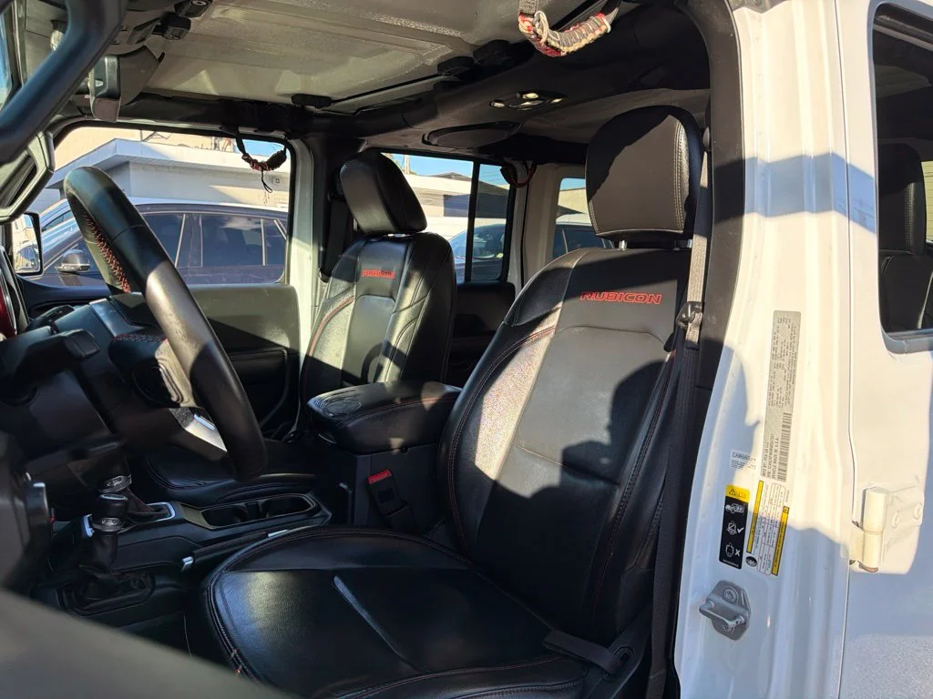 Used 2021 White Jeep Unlimited Rubicon image 27