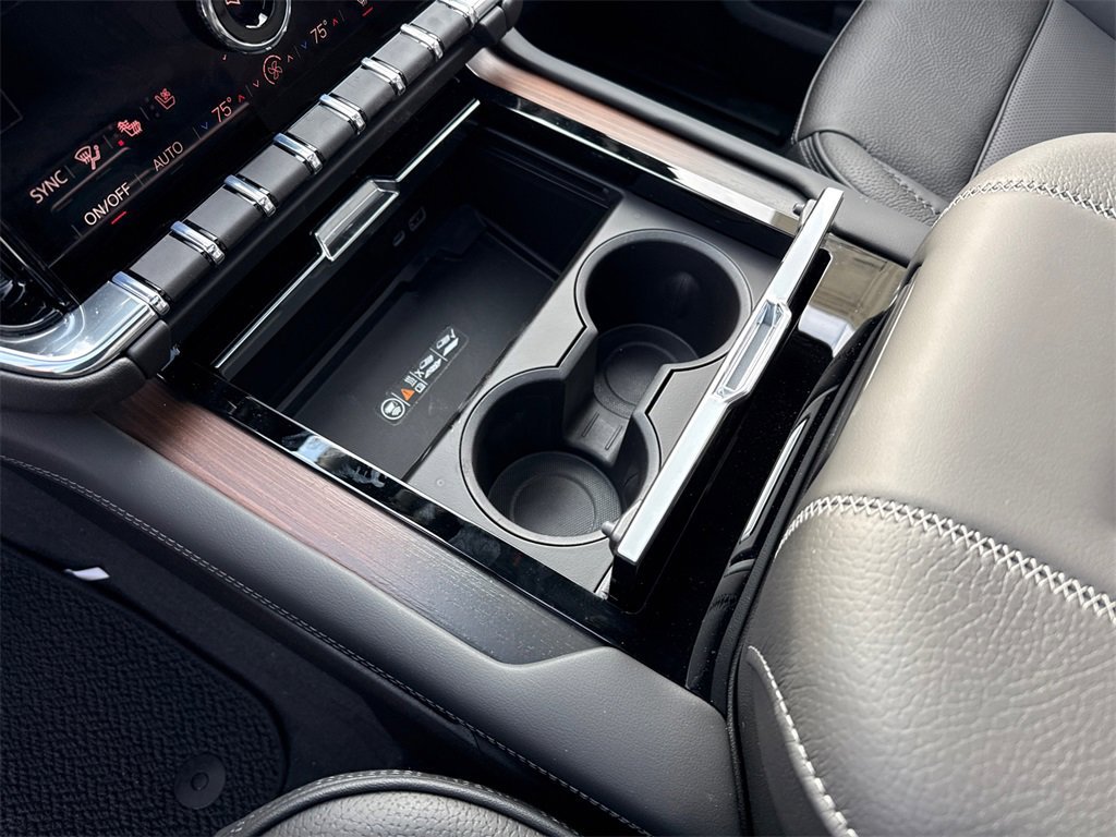 2026 GMC YUKON - Image 25