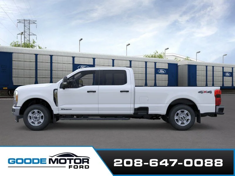 New 2026 White Ford XLT image 3