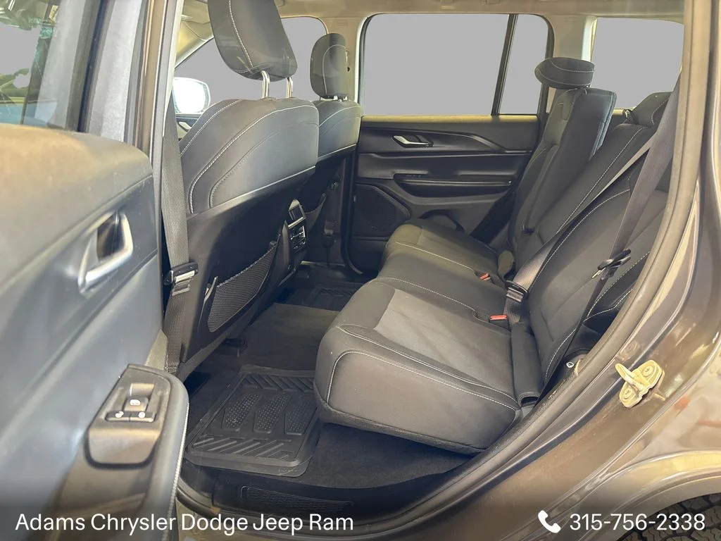Used 2023 Gray Jeep Laredo image 10