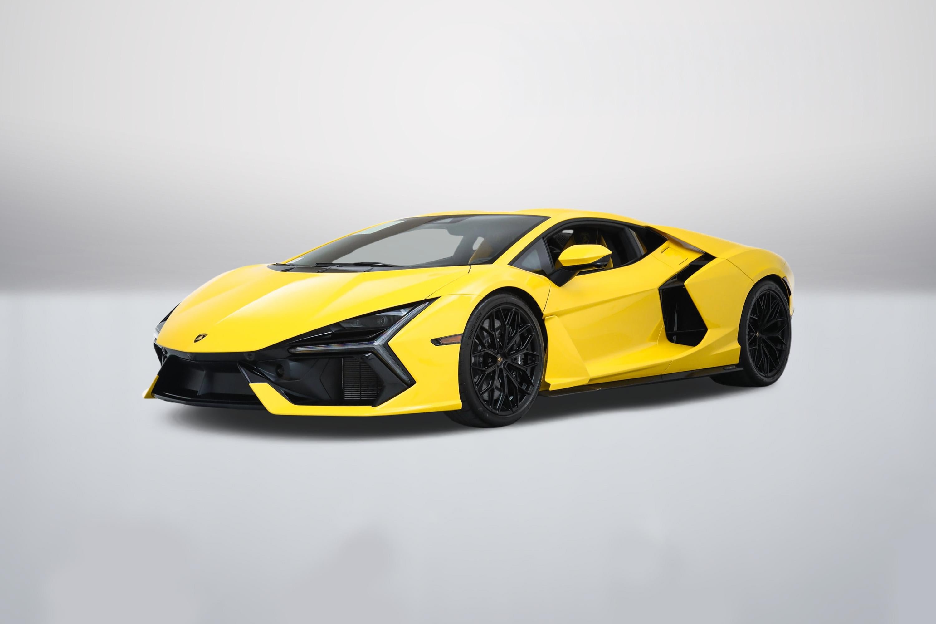 2024 Lamborghini Revuelto