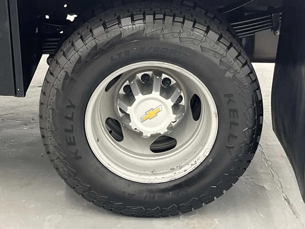 Used 2024 Summit White Chevrolet Work Truck image 11