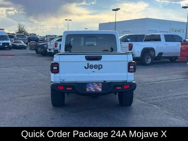 Used 2025 White Jeep Mojave image 4